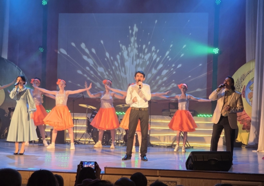 XI- й районный фестиваль советской эстрады «Рождённые в СССР»