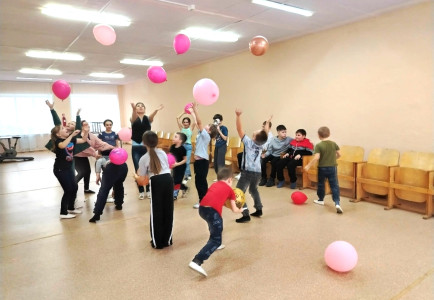 Танцевально-развлекательная программа 