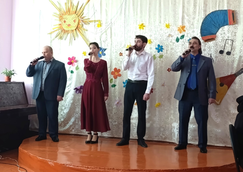 Концертной программой "Мелодии весны"